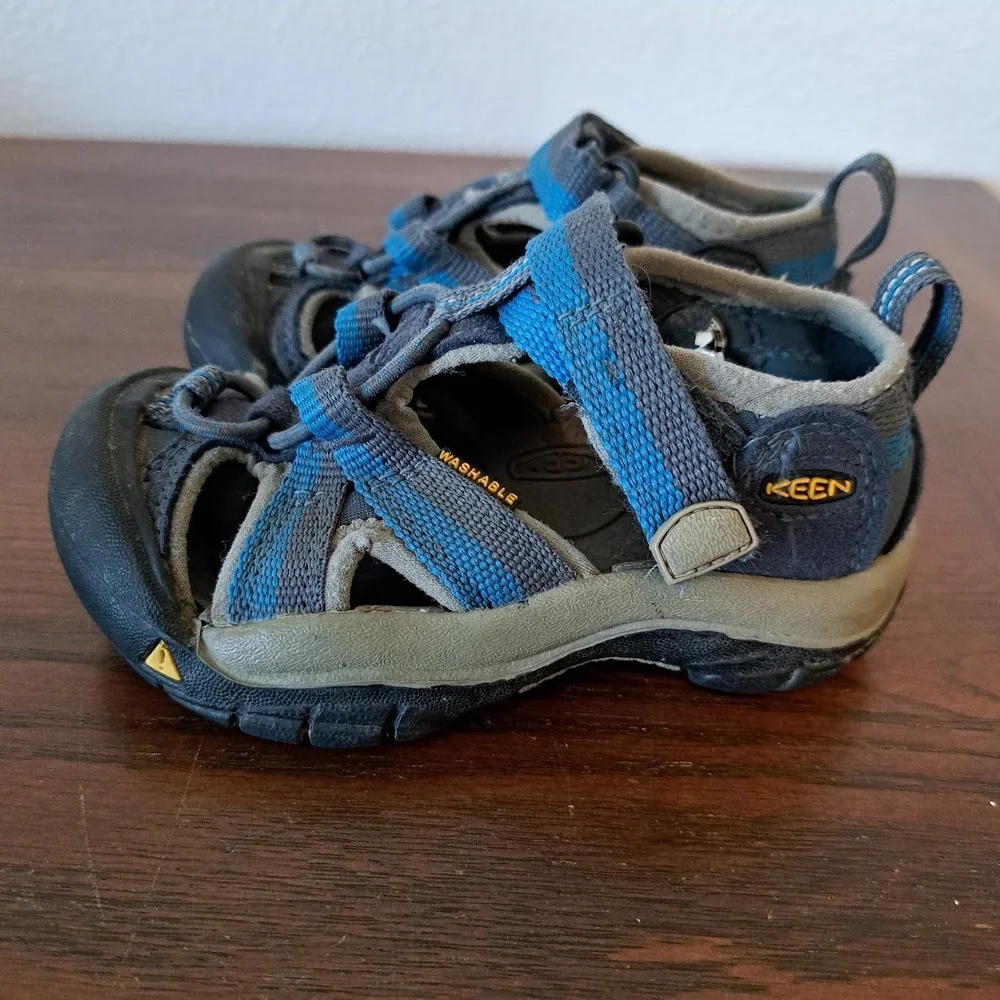 Keen Newport H2 Kids Sandals Navy Blue Water Shoes Size 8 Toddler 1022216